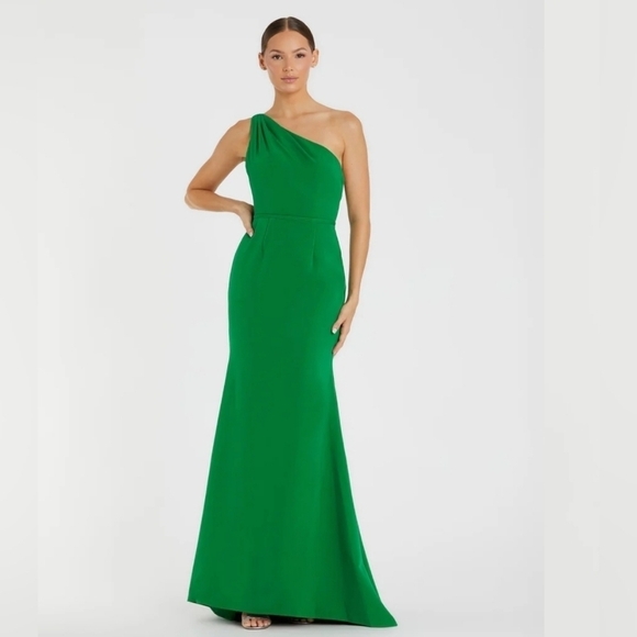 Mac Duggal Dresses & Skirts - Ieena for Mac Duggal, One Shoulder Jersey Mermaid Gown, Green, Size 4‎ -NWT!!